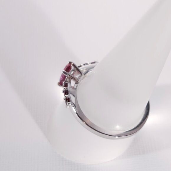 Bixbite and Garnet Ring Size 8 - Picture 5 of 8